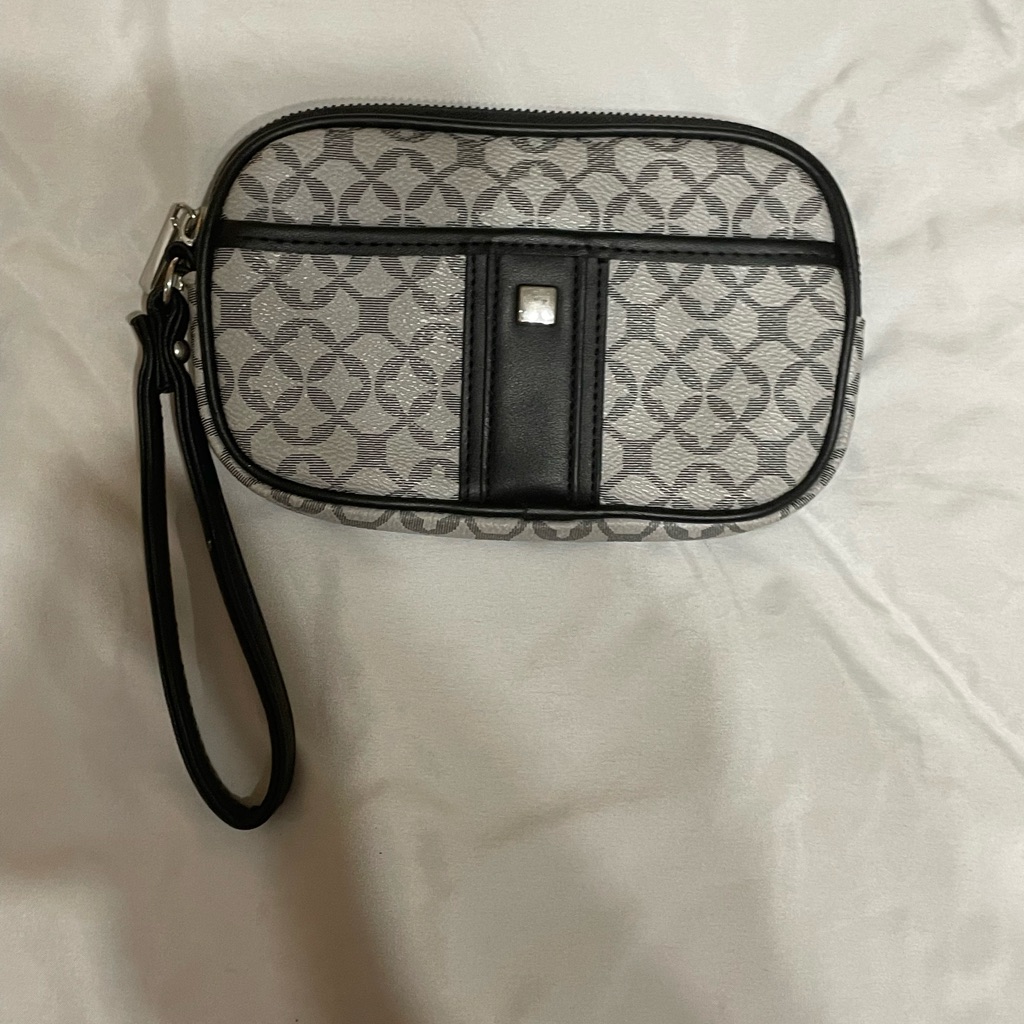 It’s A Black Mini Tote Wrist Purse With Card Holder Inside